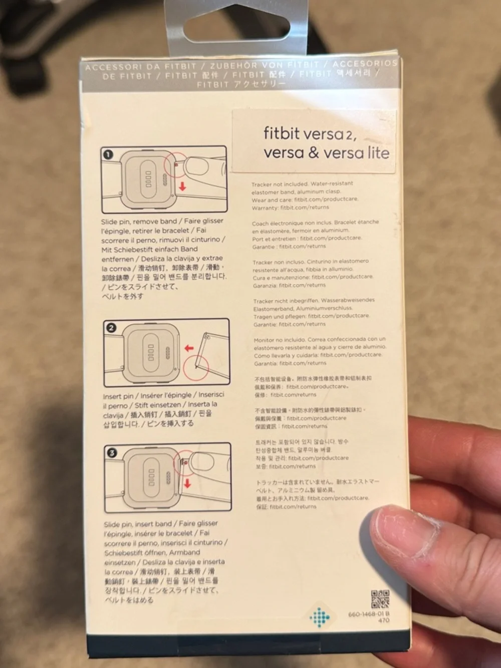 fitbit White Classic Replacement Band for Versa, Versa 2 or Versa Lite